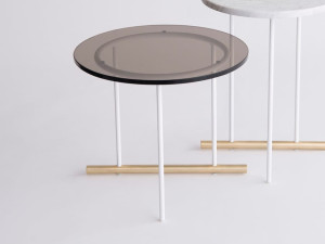 Круглый стеклянный журнальный столик