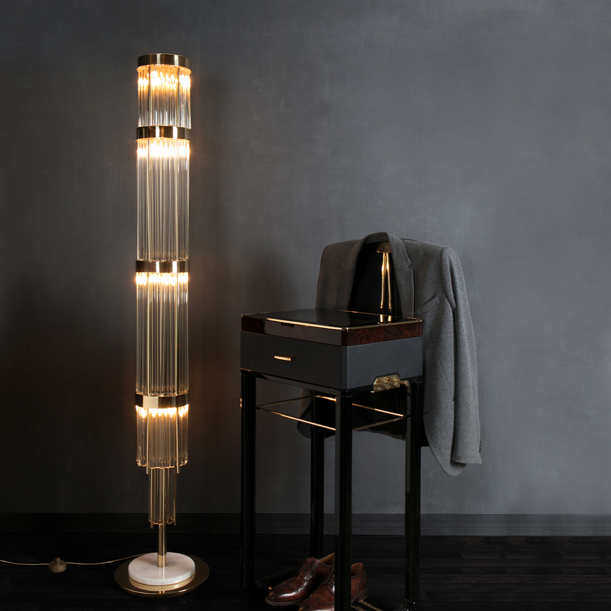 Напольные лампы Pharo Floor Lamp Covethouse LUXXU  - Вид №1