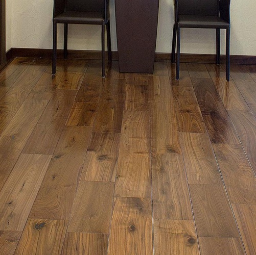 Массивная доска Magestik floor Под лаком (экзотика) (300-1820)x110x18мм Орех американский Натур (Гладкая) 300-1820х110 мм MGK Magestic floor 2600300140 - Вид №3