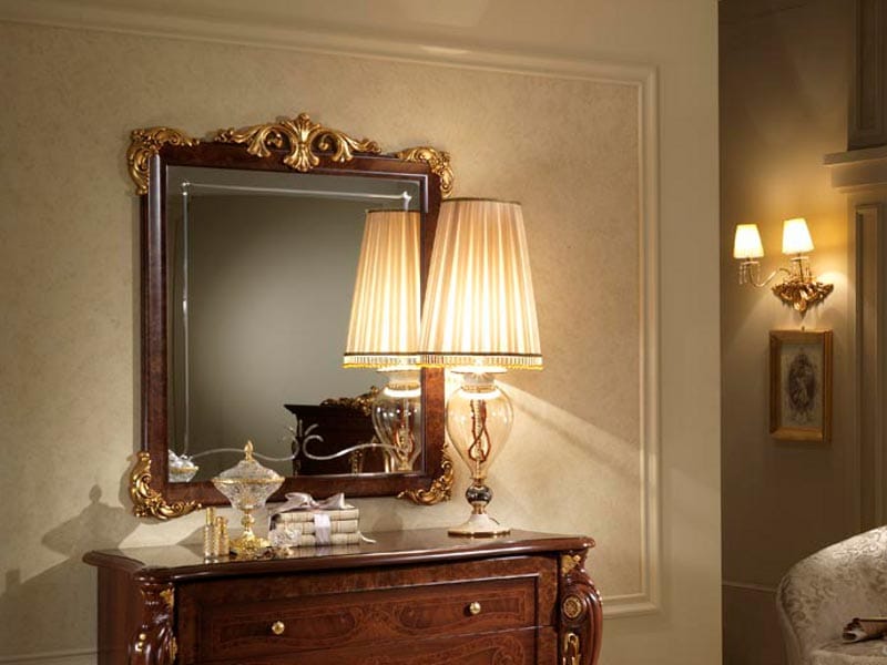 Зеркало в классическом стиле с рамкой Arredoclassic Donatello ARCH-00049379