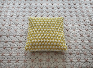 006147 Подушка Yellow - Yellow 50x50 GAN Silai
