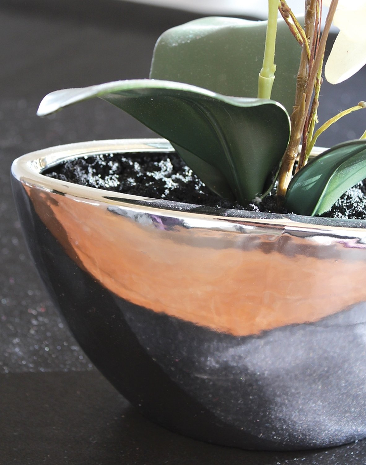 2625 778 a3 Искусственная орхидея Phalaenopsis, 2-х кратная, в керамическом горшке, 54 см, real touch, бежево-белая H-andreas  - Вид №1