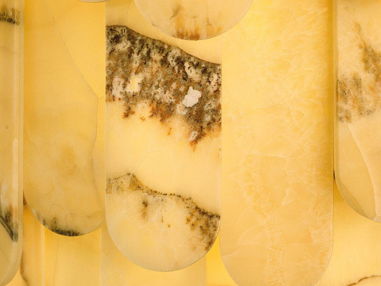 Подвесной светильник из оникса Masiero Royale ARCH-00019108