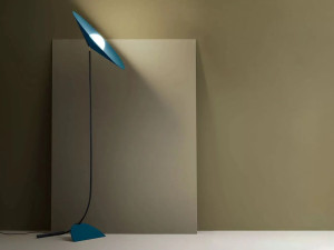 Металлический торшер