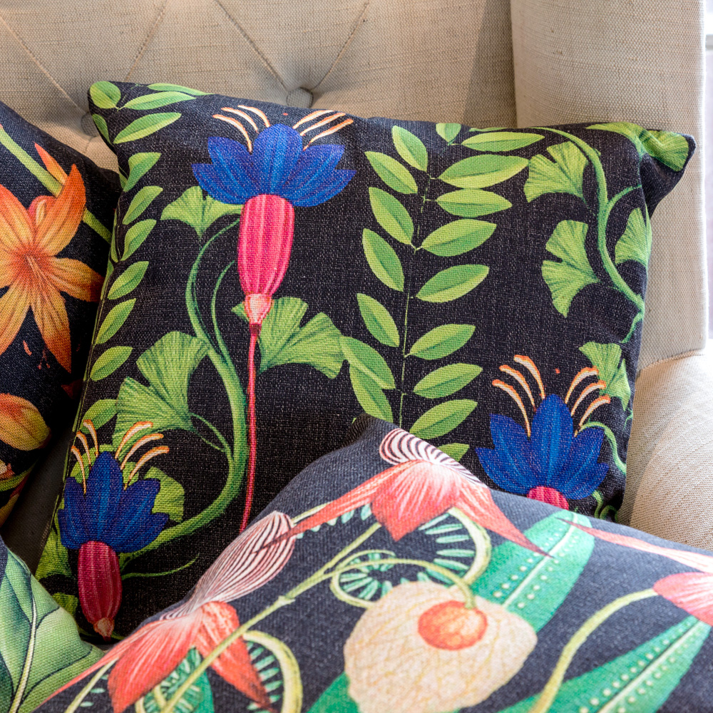 2719227 Подушка «Тропический лес / Нуар», версия 10 Object Desire  - Вид №1