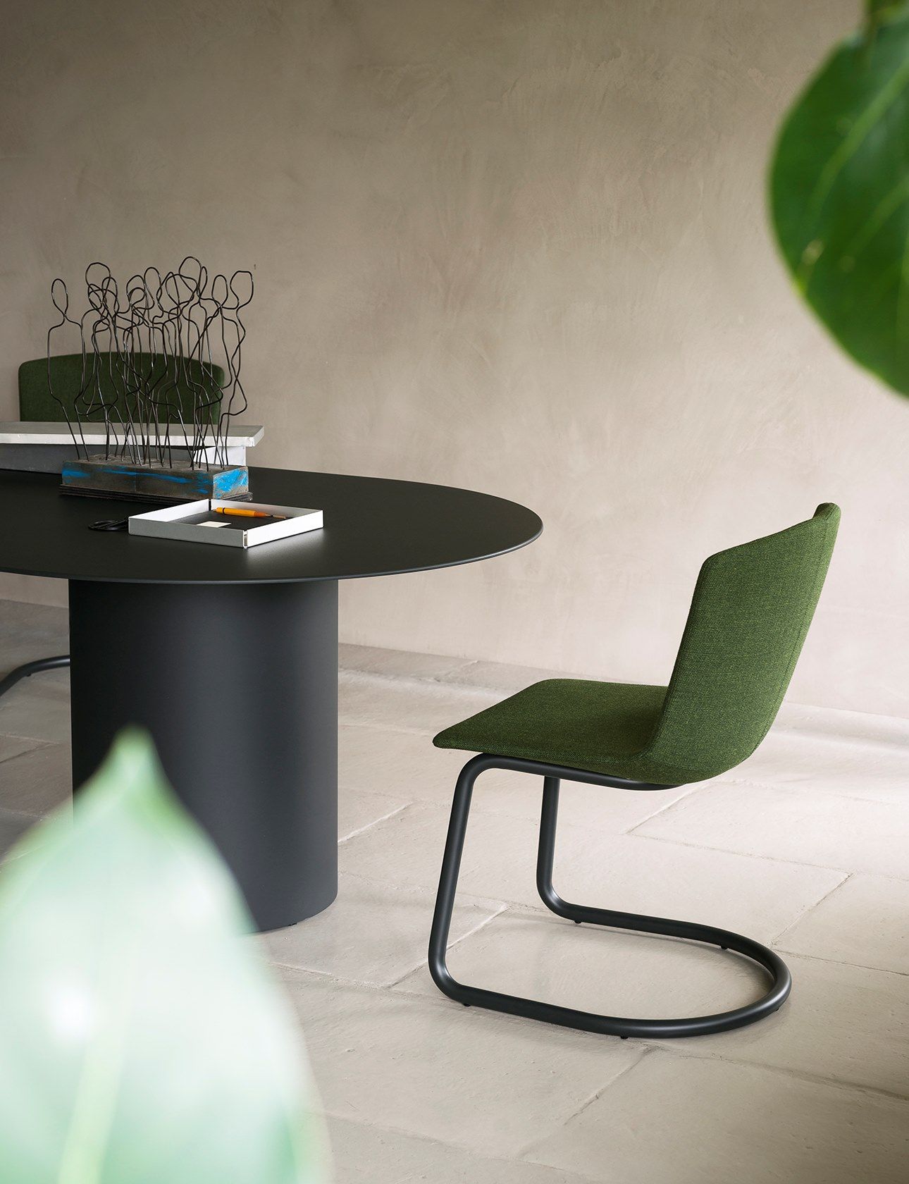 Мягкий тканевый консольный стул Desalto Calum ARCH-00130438 - Вид №3