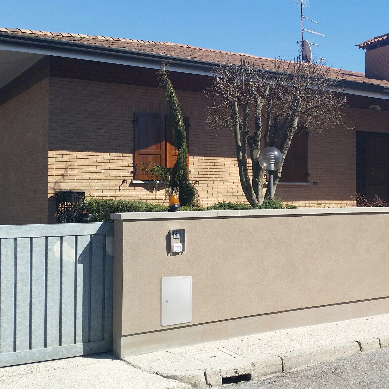 Инспекционная дверца для отверстия 200×300 мм First Corporation вентиляция ARCH-00132746 - Вид №4