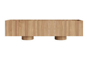 Низкий деревянный шкаф для телевизора с распашными дверцами