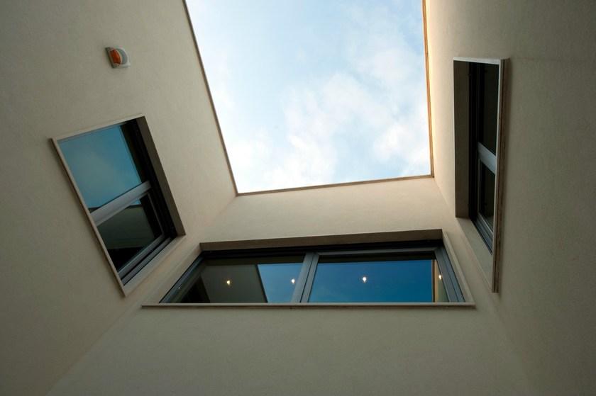 METRA Распашное окно с терморазрывом из алюминия и дерева sun-id-1440454 - Вид №2