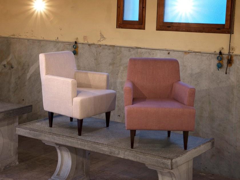 Domingo Salotti Кресло с обивкой из ткани с подлокотниками Luke sun-id-1428580 - Вид №3