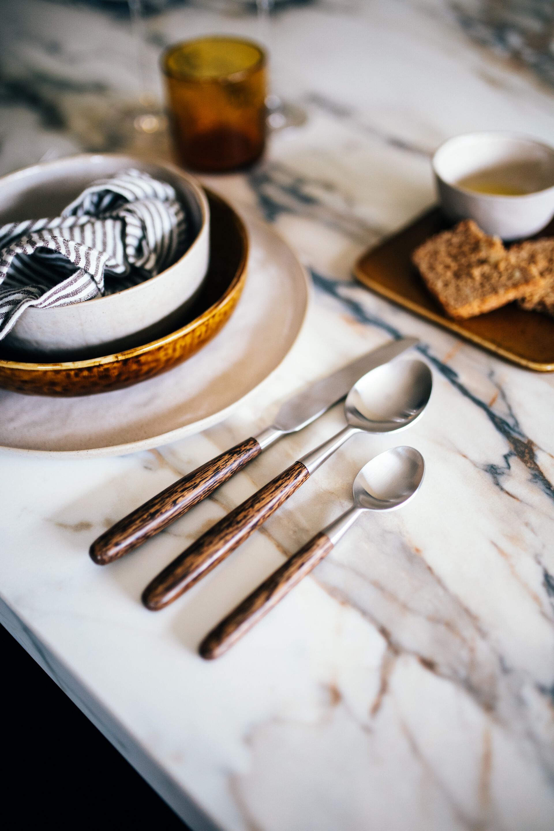 Набор столовых приборов из нержавеющей стали и дерева POMAX MATISSE ARCH-00047366 - Вид №1