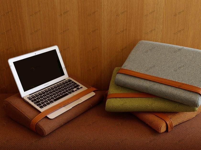 Marine Peyre Editions Подушка для ноутбука из переработанной ткани Gabriel® sun-id-1435499