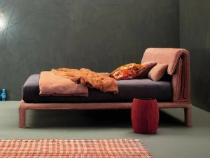 Twils Двуспальная кровать с мягким изголовьем