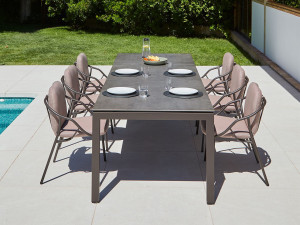 Выдвижной садовый стол