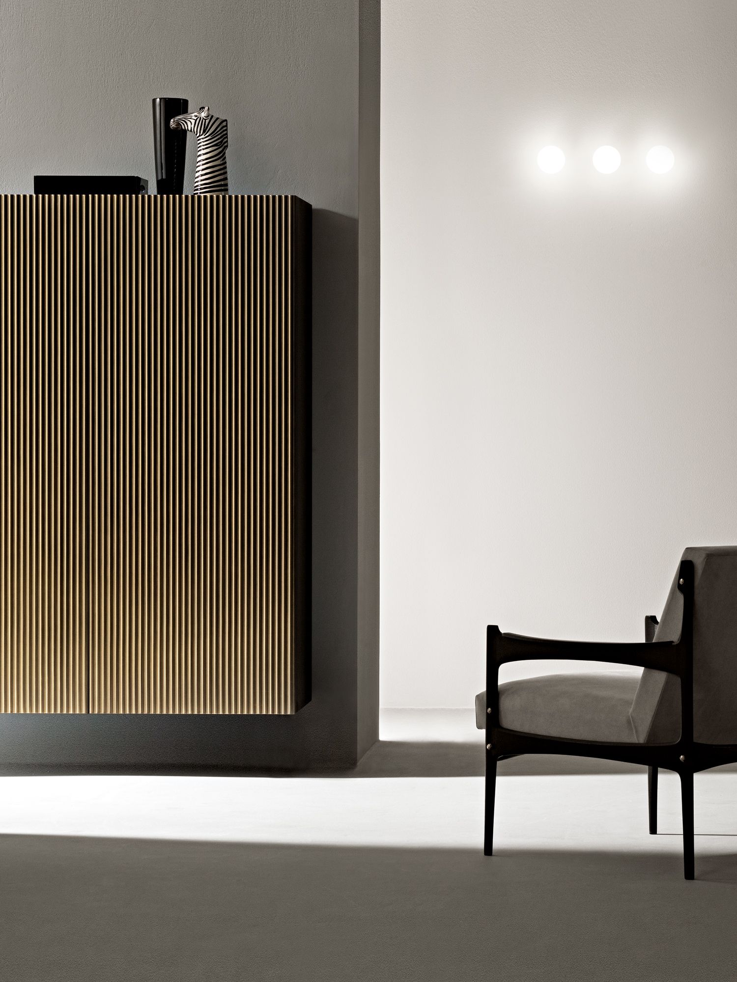 Деревянный шкаф с распашными дверцами Capo d’Opera Aero ARCH-00042096 - Вид №3