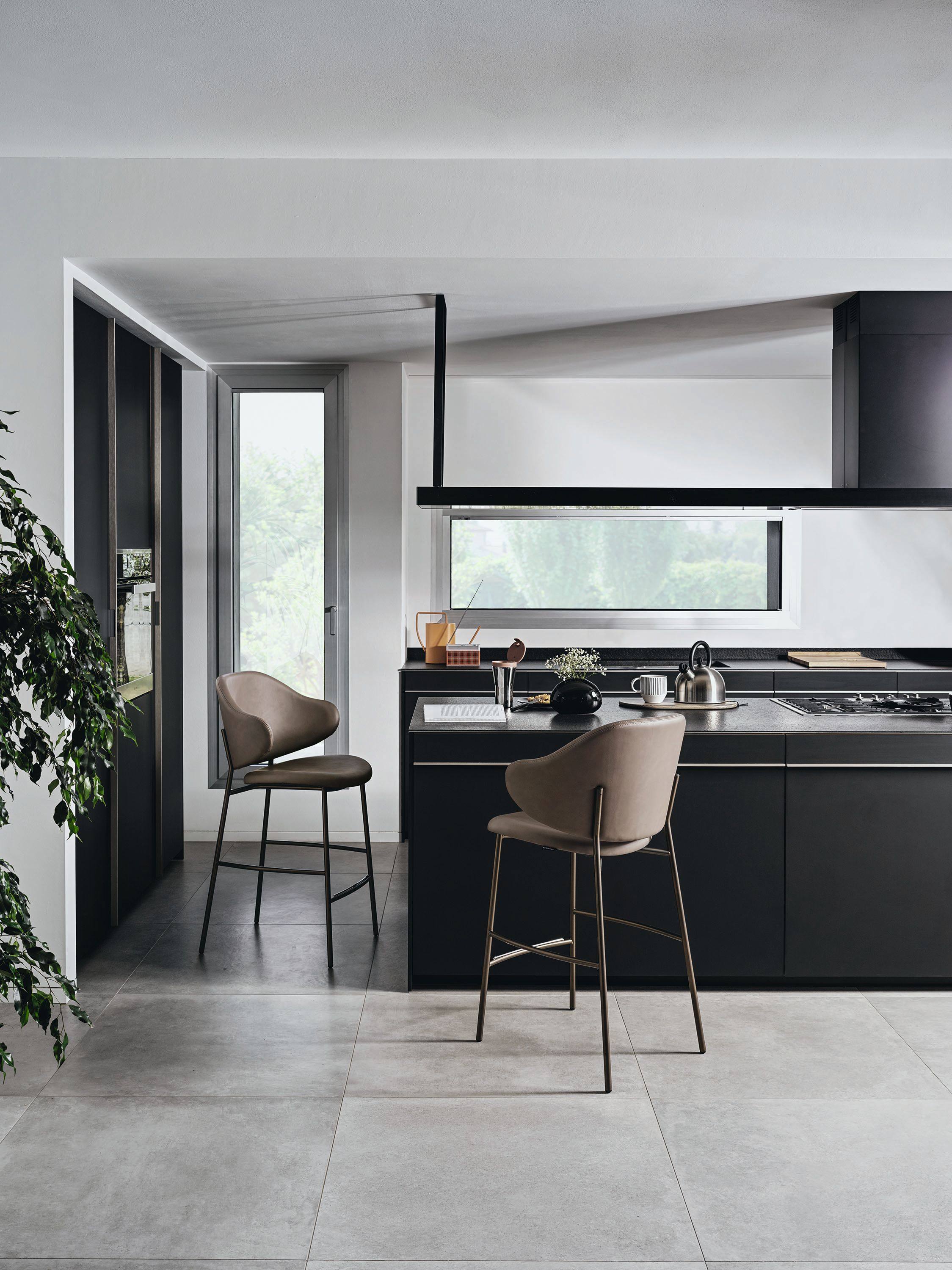 Высокий тканевый стул с подставкой для ног Calligaris Holly ARCH-00058174 - Вид №2