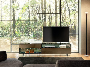 Шкаф для телевизора из дерева и стекла