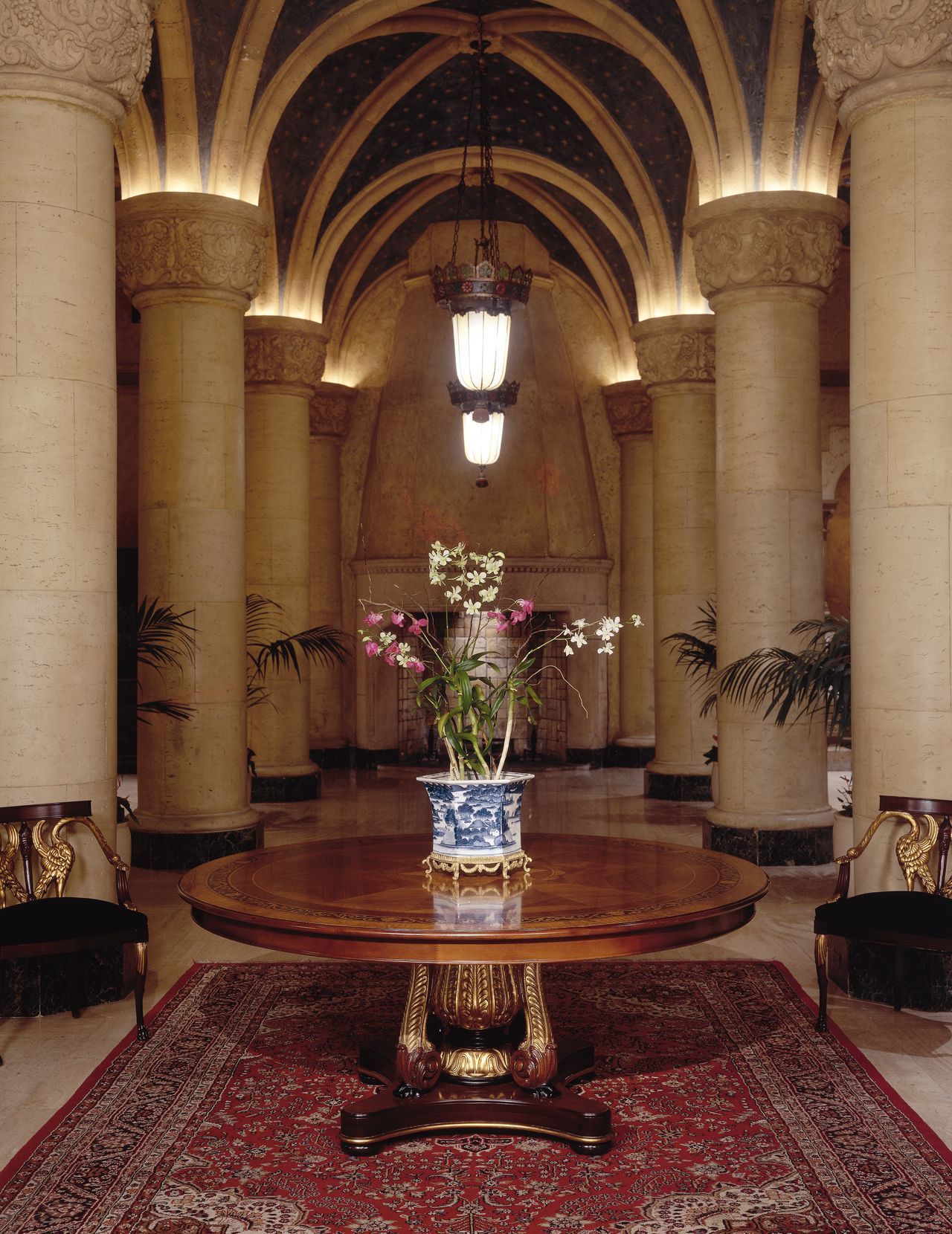 Круглый деревянный стол с центральным основанием Hurtado Traditional ARCH-00066358 - Вид №2