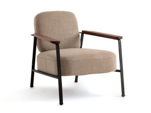 Тканевое кресло с подлокотниками