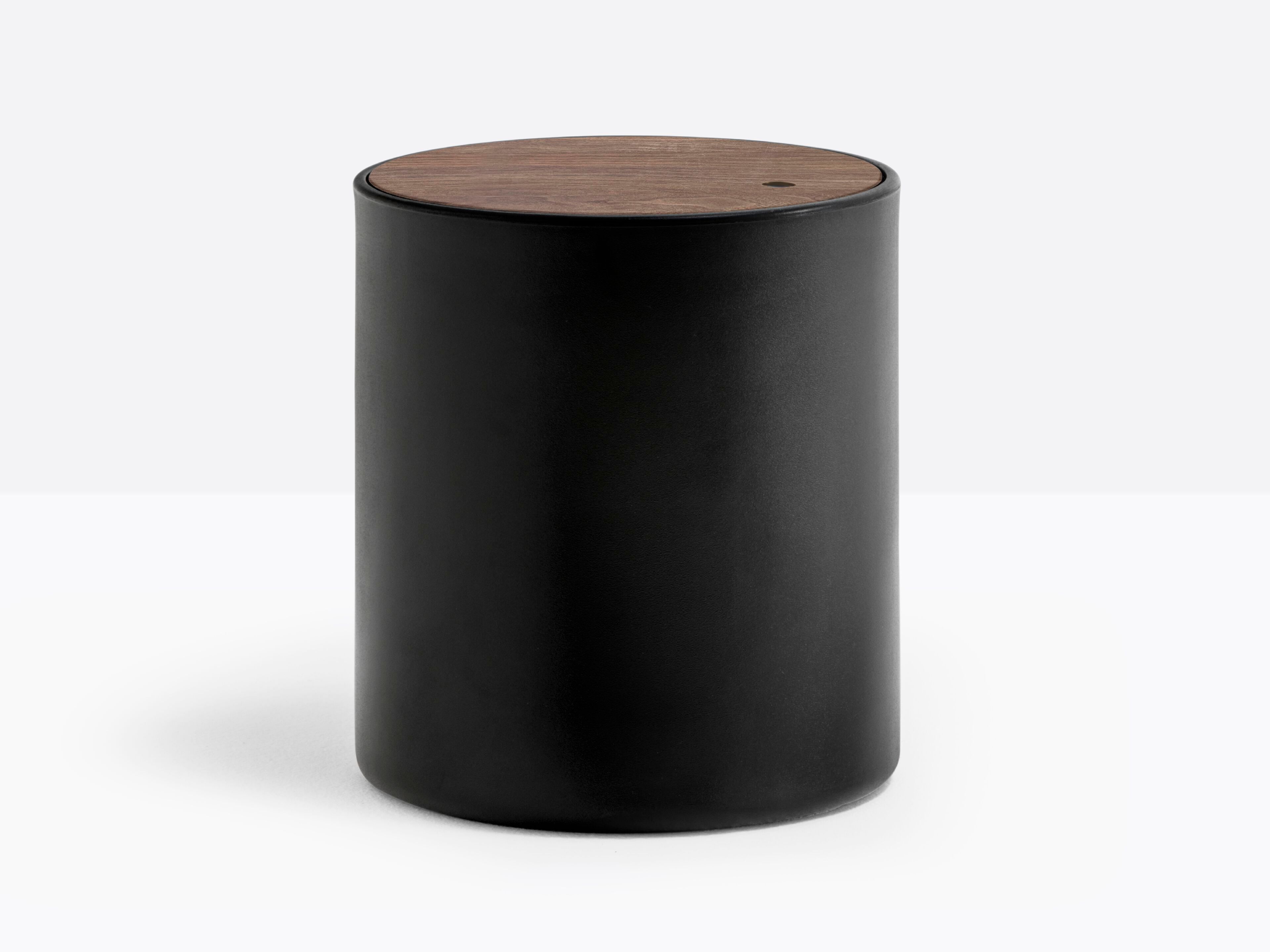 Круглый журнальный столик с отсеком для хранения Pedrali Wow ARCH-00041363