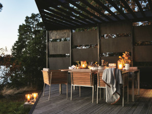 Садовое кресло из тикового дерева с подлокотниками