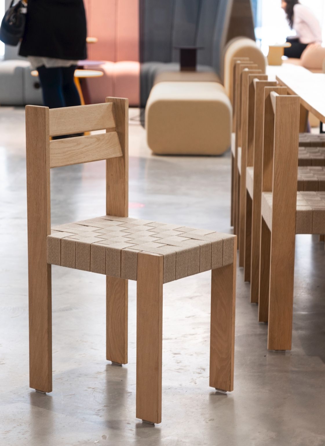 Стул из массива дерева с открытой спинкой Bla Station Momang ARCH-00008018 - Вид №4