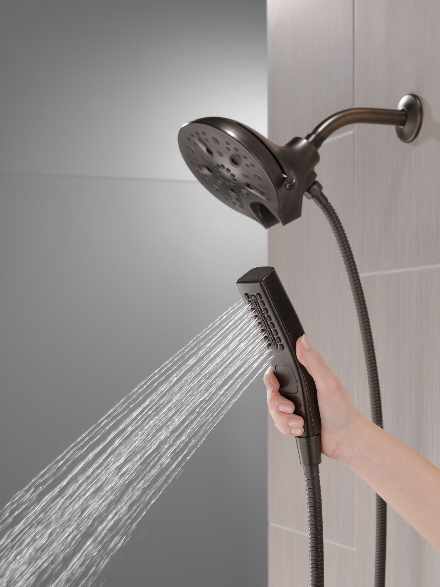 58620-RB25-PK In2ition® H2Okinetic® Душ два в одном с 5 настройками Delta Faucet Universal Showering Венецианская бронза  - Вид №6