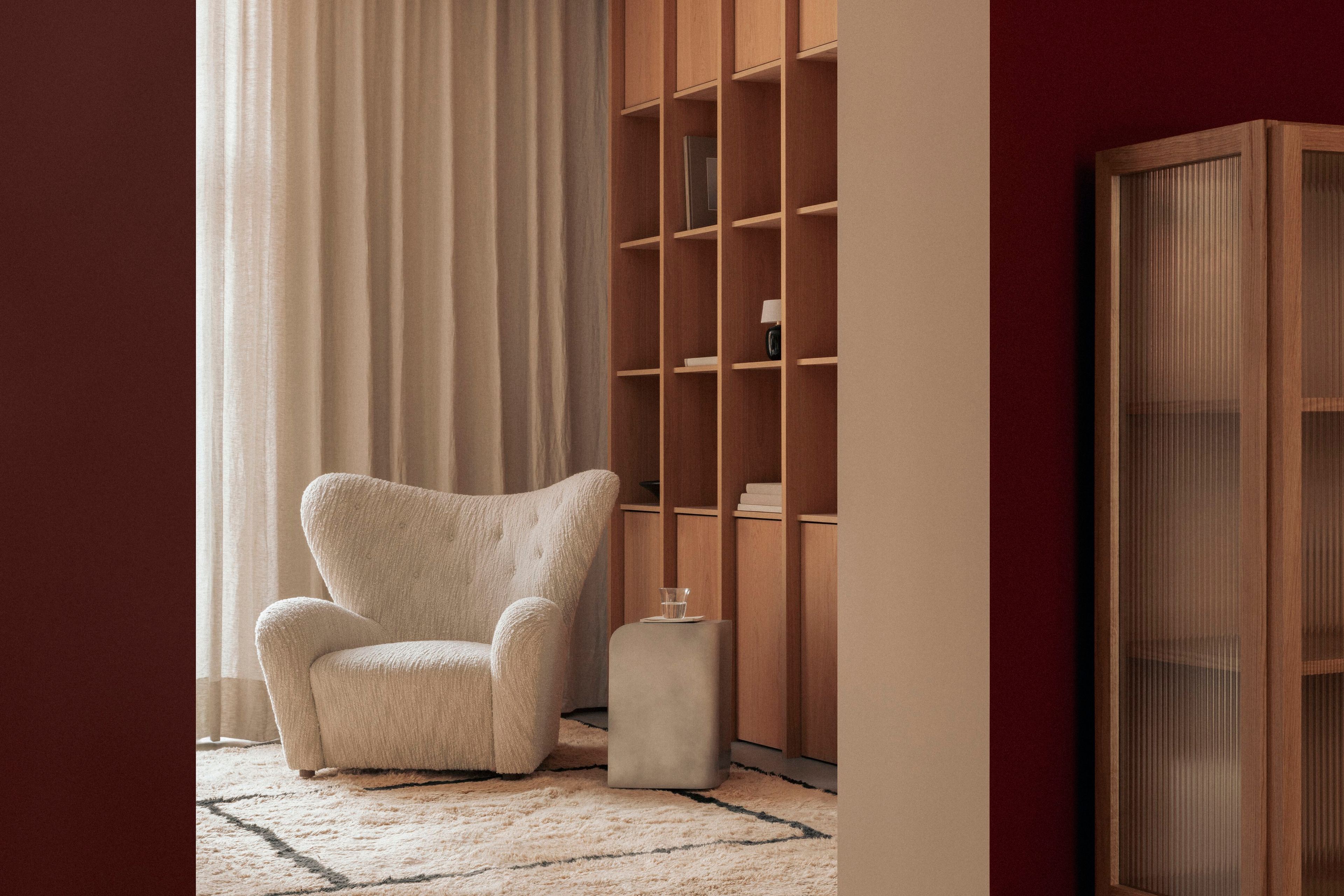 Кресло из овчины с подлокотниками Audo Copenhagen The Tired Man ARCH-00021598 - Вид №8