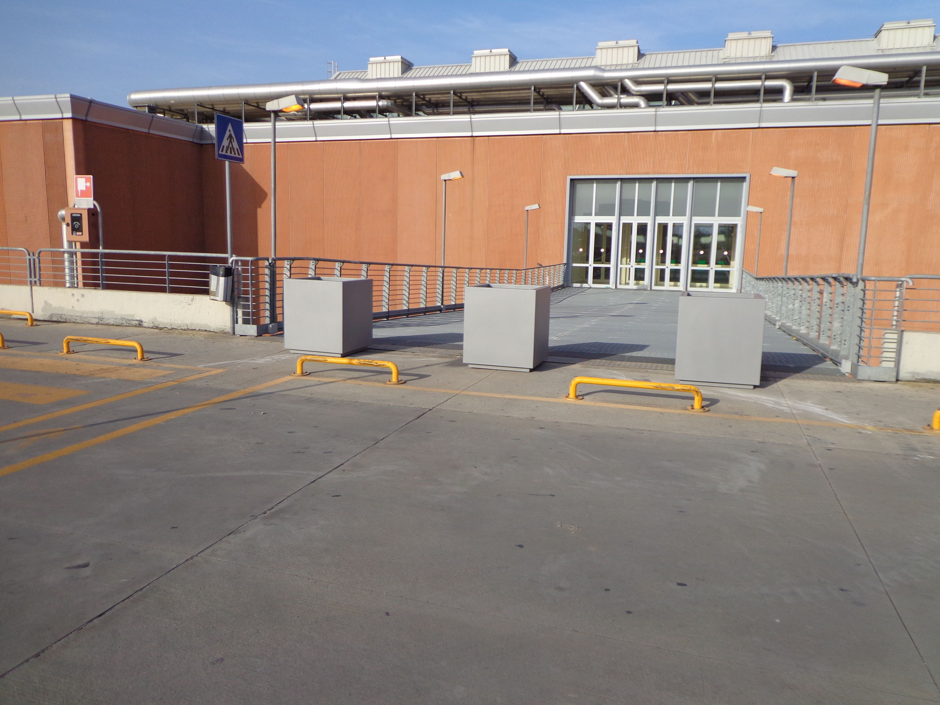 Квадратный плантатор из оцинкованного листа Viscio Urban Design FIORIERA ANTITERRORISMO ARCH-00086632 - Вид №23