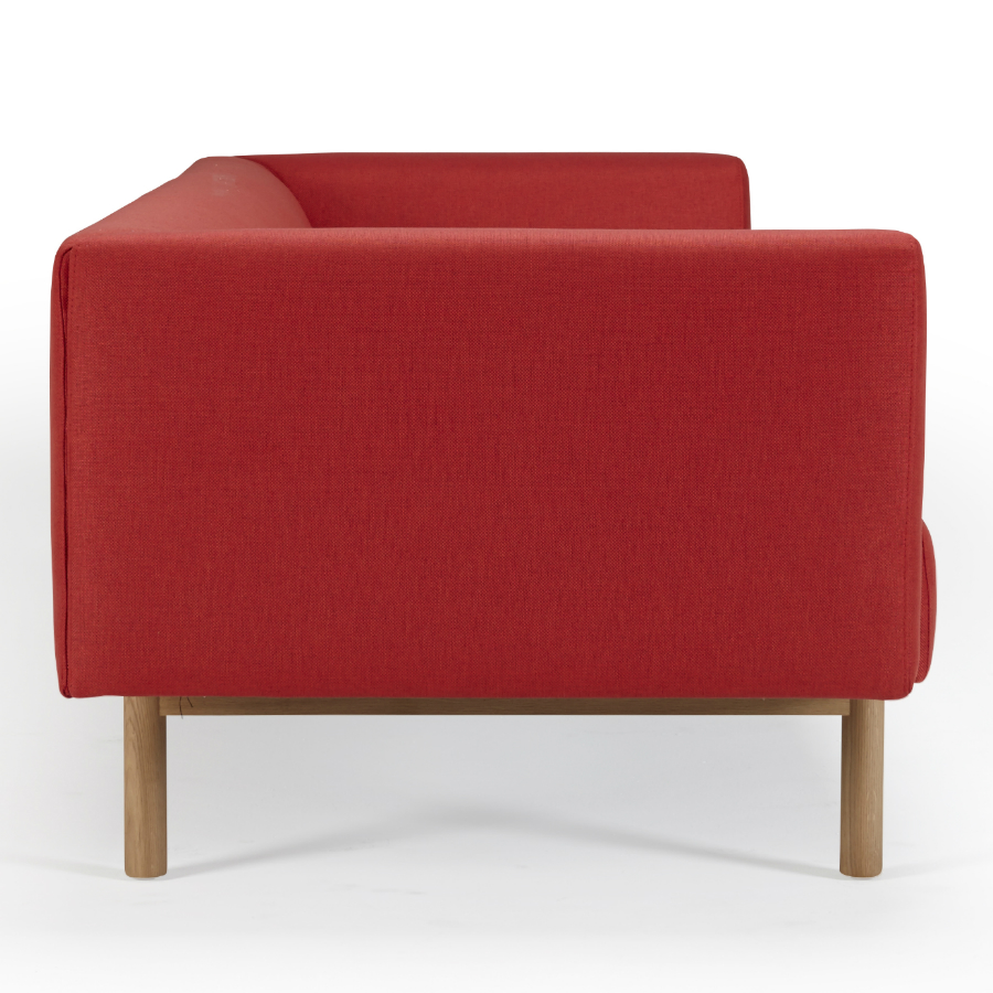 Диван-софа трехместный с мягкими подлокотниками Ebeltoft, лакированный дуб, красный Kragelund 21003202247 - Вид №2
