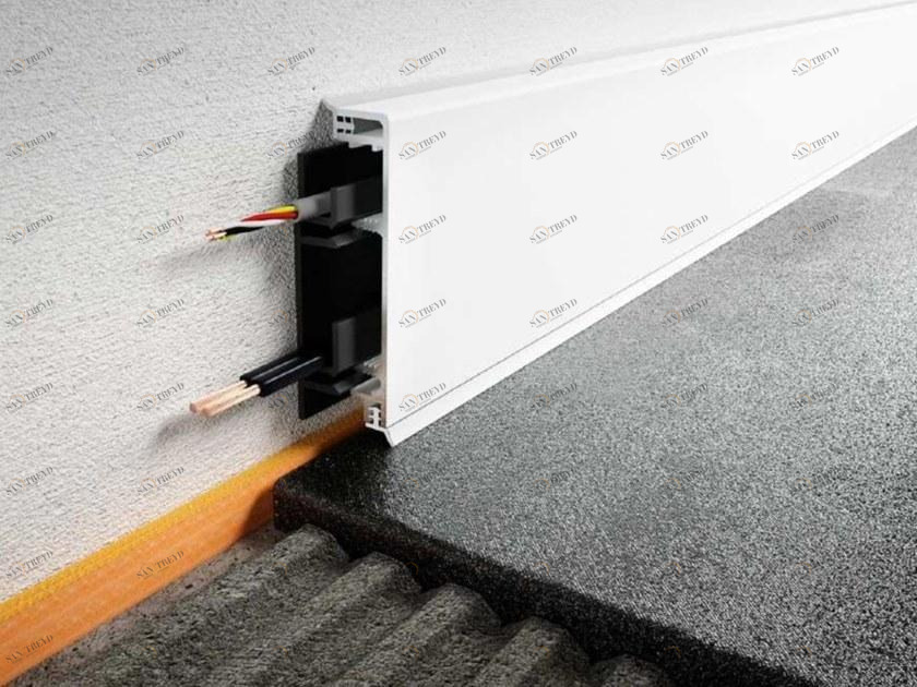 Schlüter-Systems Плинтус алюминиевый Profili decorativi di chiusura sun-id-1503032