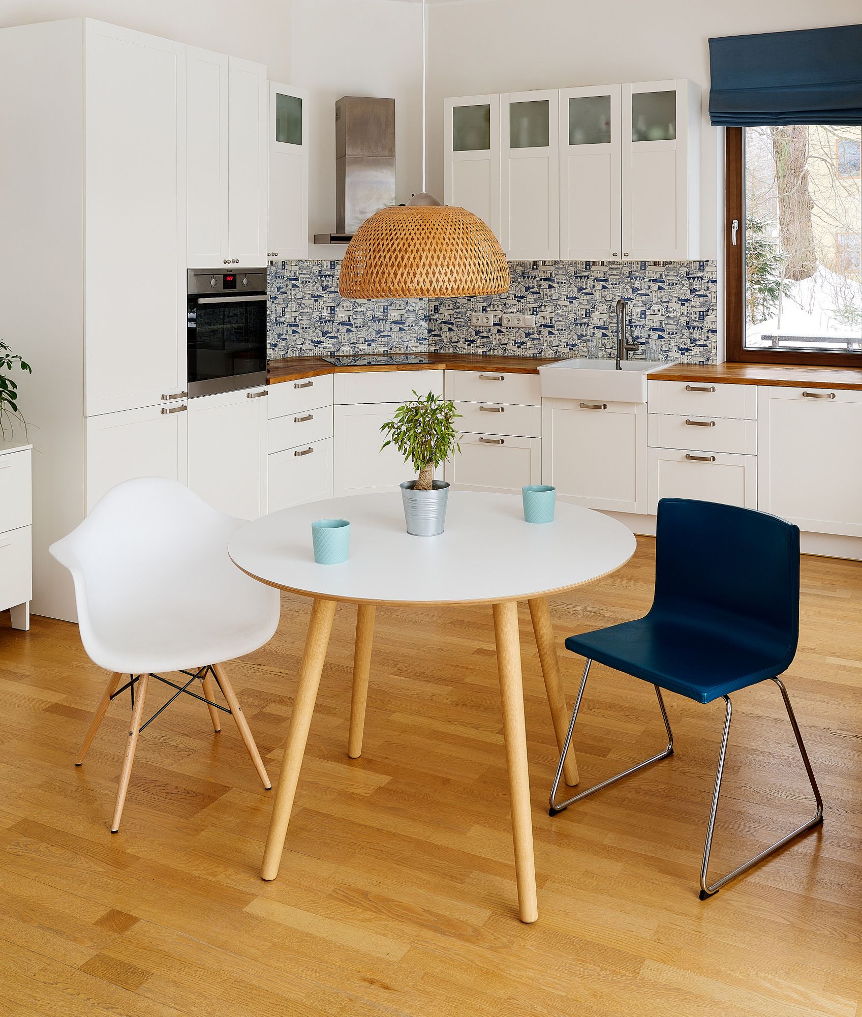 Круглый обеденный стол HPL Radis Man ARCH-00059082 - Вид №1