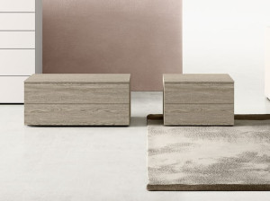 Тумбочка с ящиками