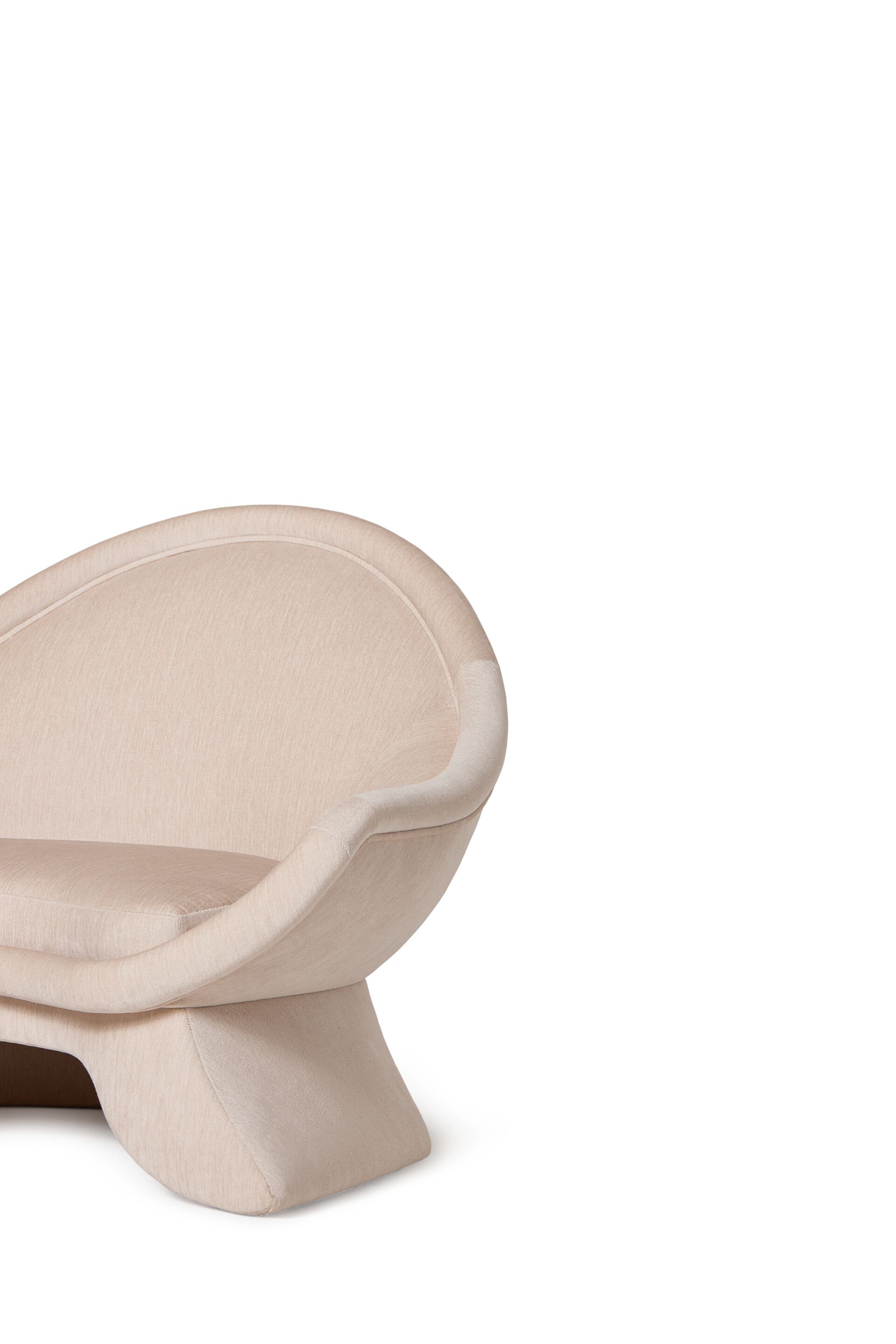 Бархатное кресло с высокой спинкой Munna PEMA ARCH-00069889