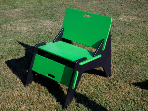 Наружное сиденье из полиэтилена