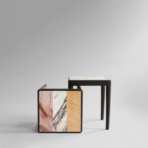 Квадратный стол из цементного волокна