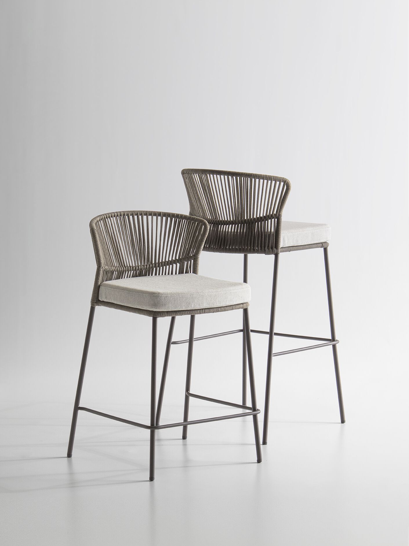 Высокий веревочный садовый стул со спинкой Potocco ARCH-00123335 - Вид №2