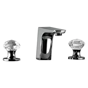 Смеситель на 3 отверстия для раковины с клапаном клик-клак 71.075C MAIER ROCK