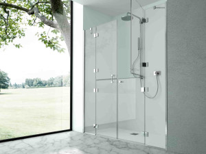 Алюминиевая и стеклянная прямоугольная нишевая душевая кабина с распашной дверью