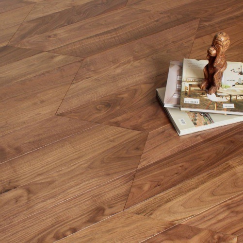 Паркет Ёлка Marco Ferutti Louvre Американский 15*90*485мм Орех Европейский (Грецкий) Любая на выбор (Гладкая) 485х90 мм 2600700105 - Вид №4