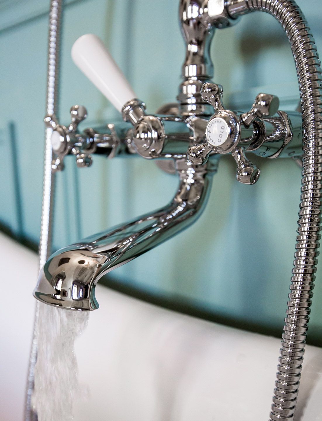 Настенный смеситель для ванны с 2 отверстиями и ручным душем Park Avenue Hopkins ARCH-00135195 - Вид №2