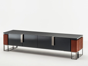 Деревянный низкий ТВ-шкаф