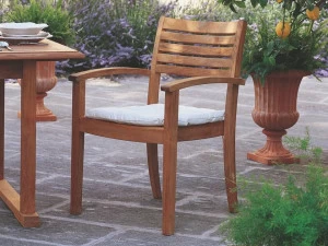 Unopiù Штабелируемый стул из тикового дерева с подлокотниками Chelsea Brise