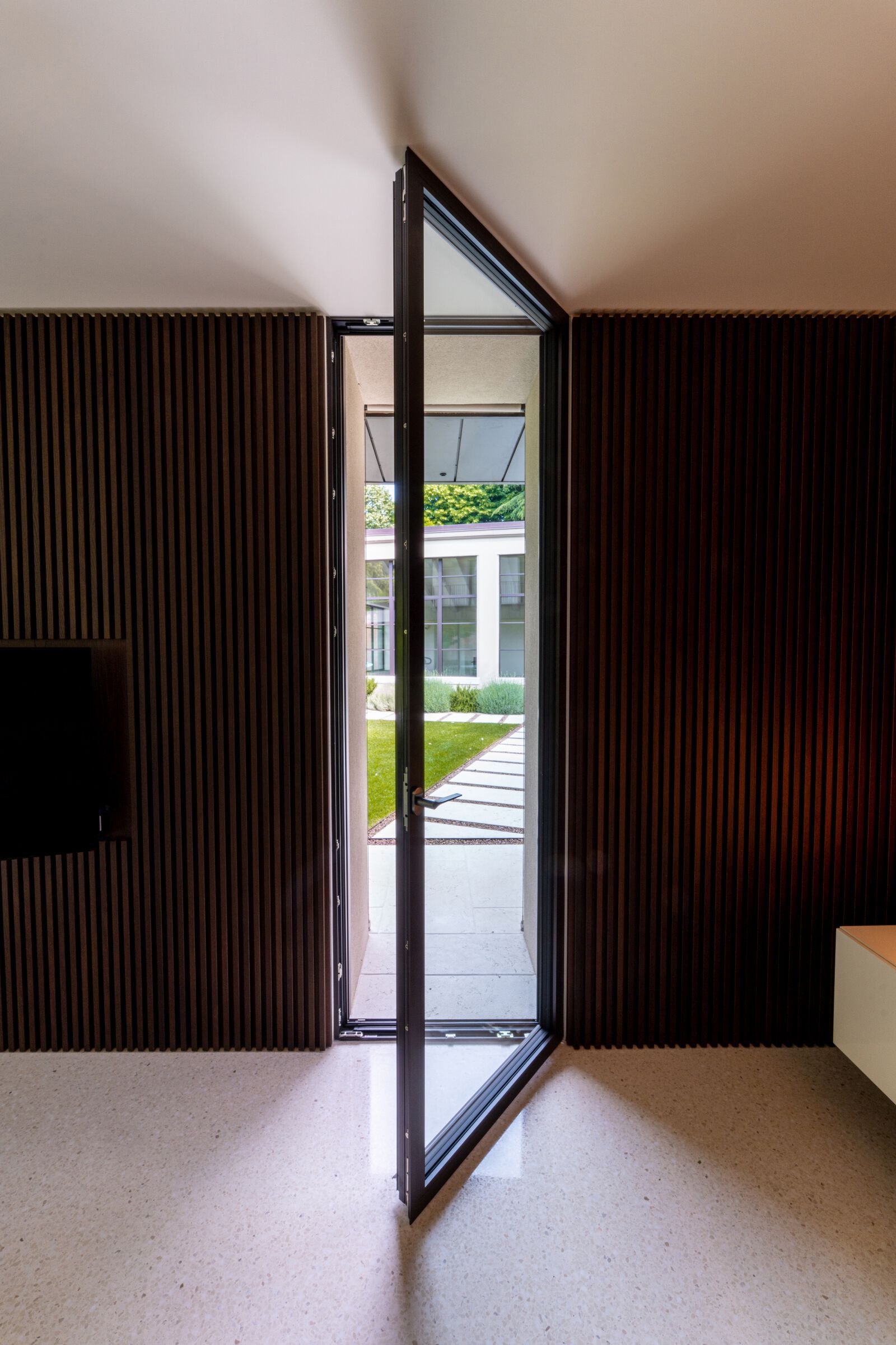 Алюминиевое тепловое окно Impronta ALUXIMA ARCH-00126456 - Вид №2