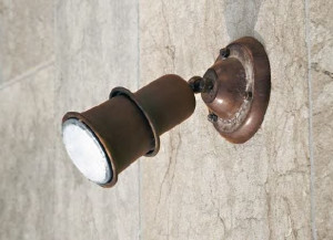 Регулируемый настенный прожектор