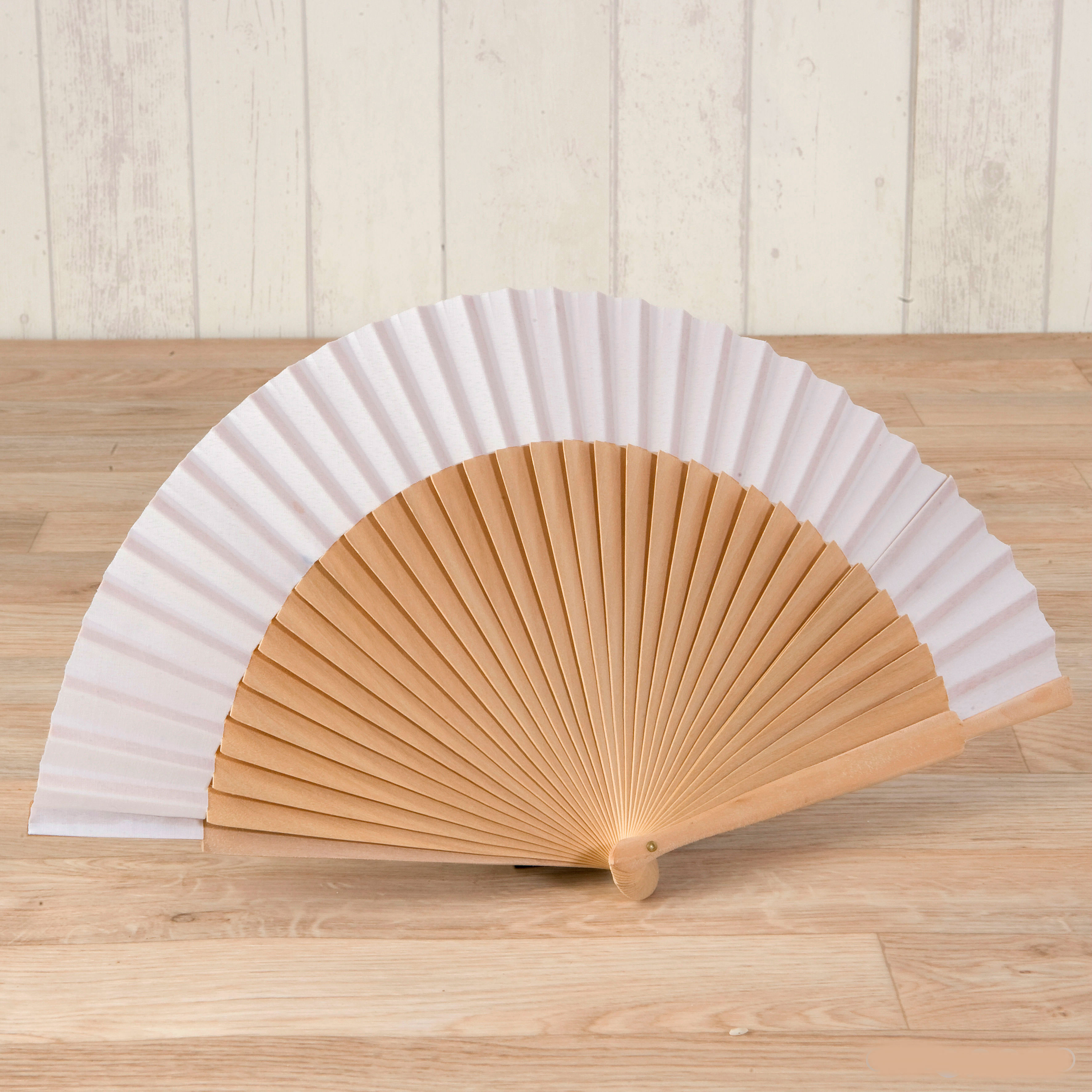 W193.01 Веер из ткани и дерева, 6 единиц. Dekoraniaevents Bodas Белый 