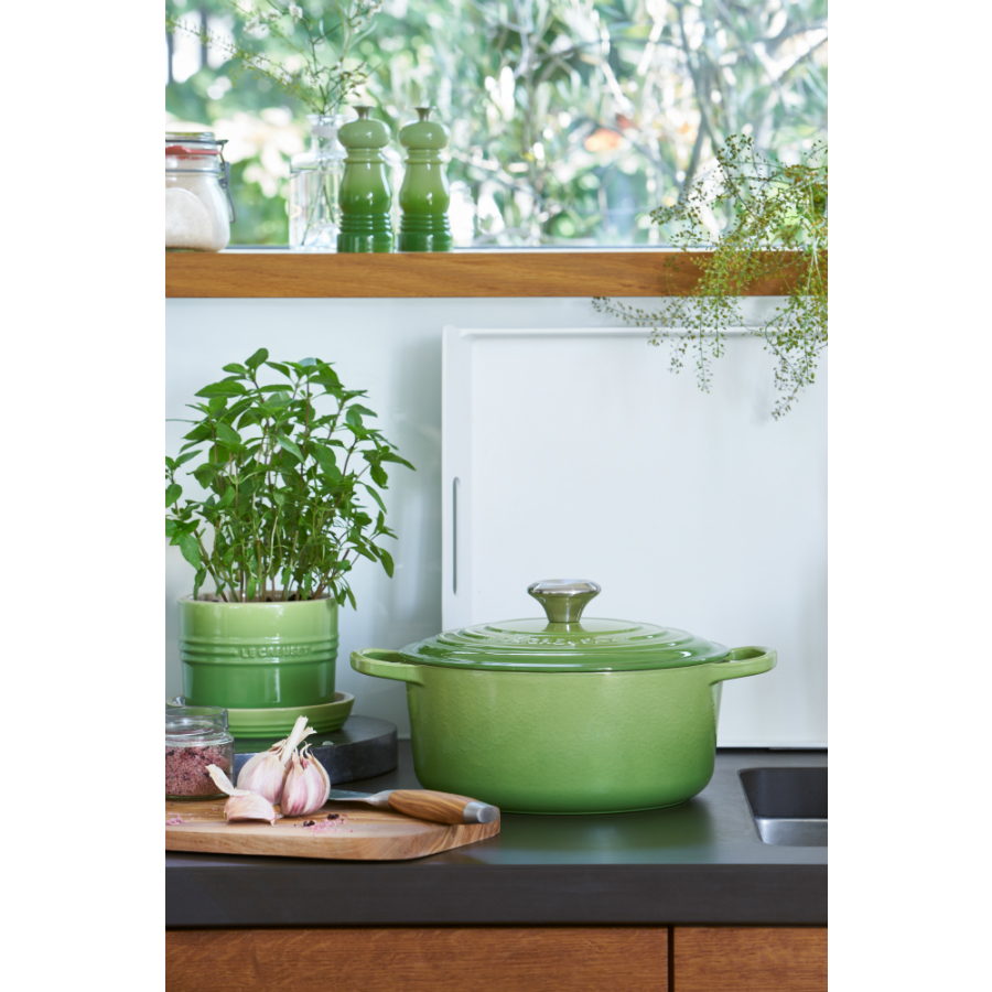 Кастрюля чугунная Le Creuset, Ø24 см, зеленая 21177244262430 - Вид №4