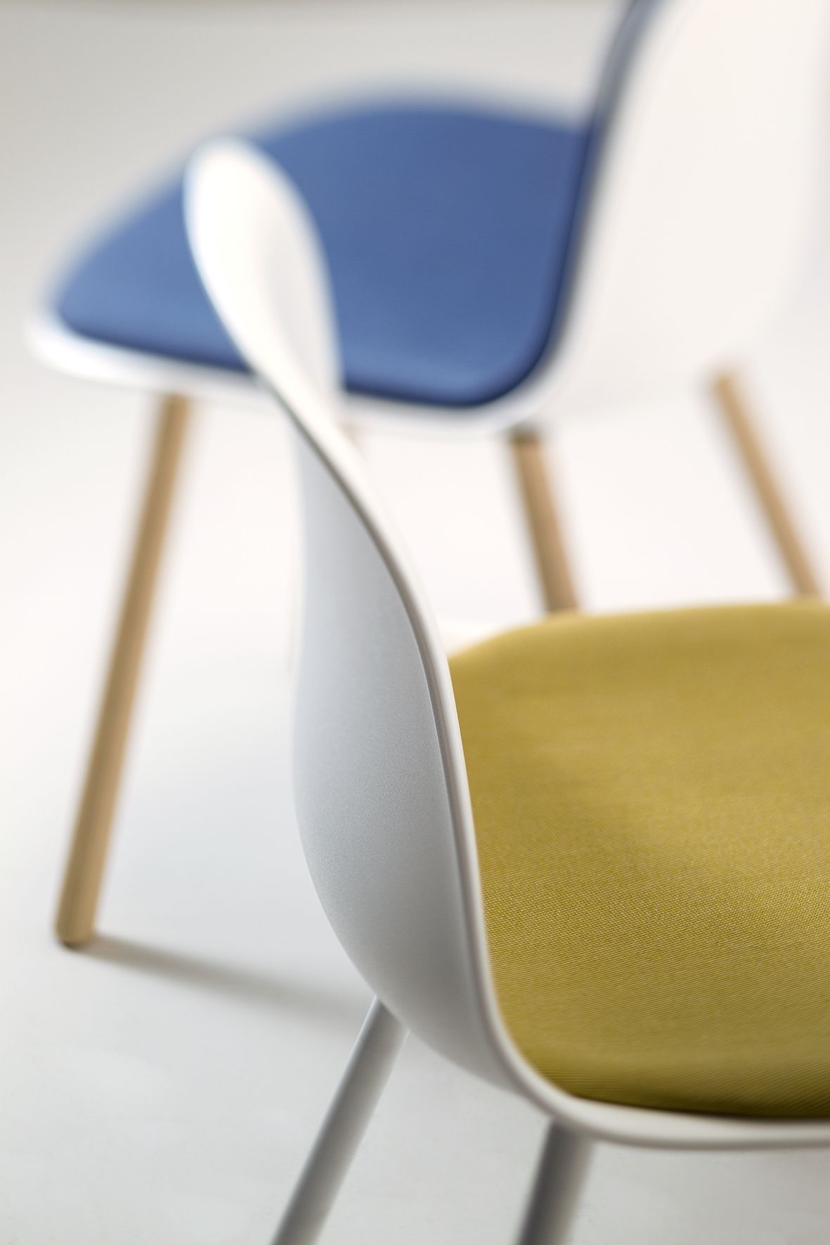 Тканевый стул с мягким сиденьем arrmet Máni Plastic ARCH-00042926 - Вид №3