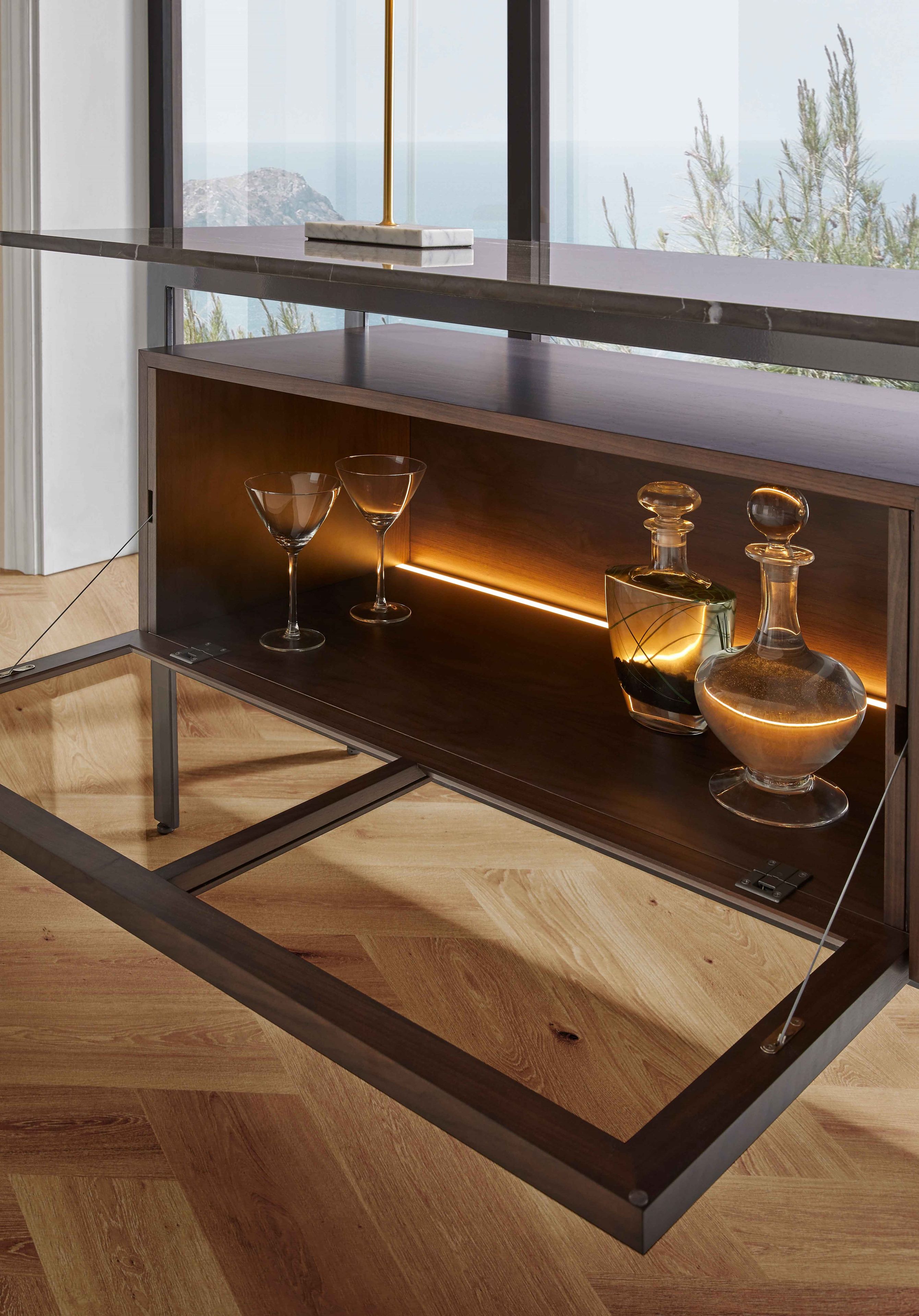 Шкаф из дерева и стекла с откидными дверями Punt Чикаго ARCH-00074008 - Вид №19