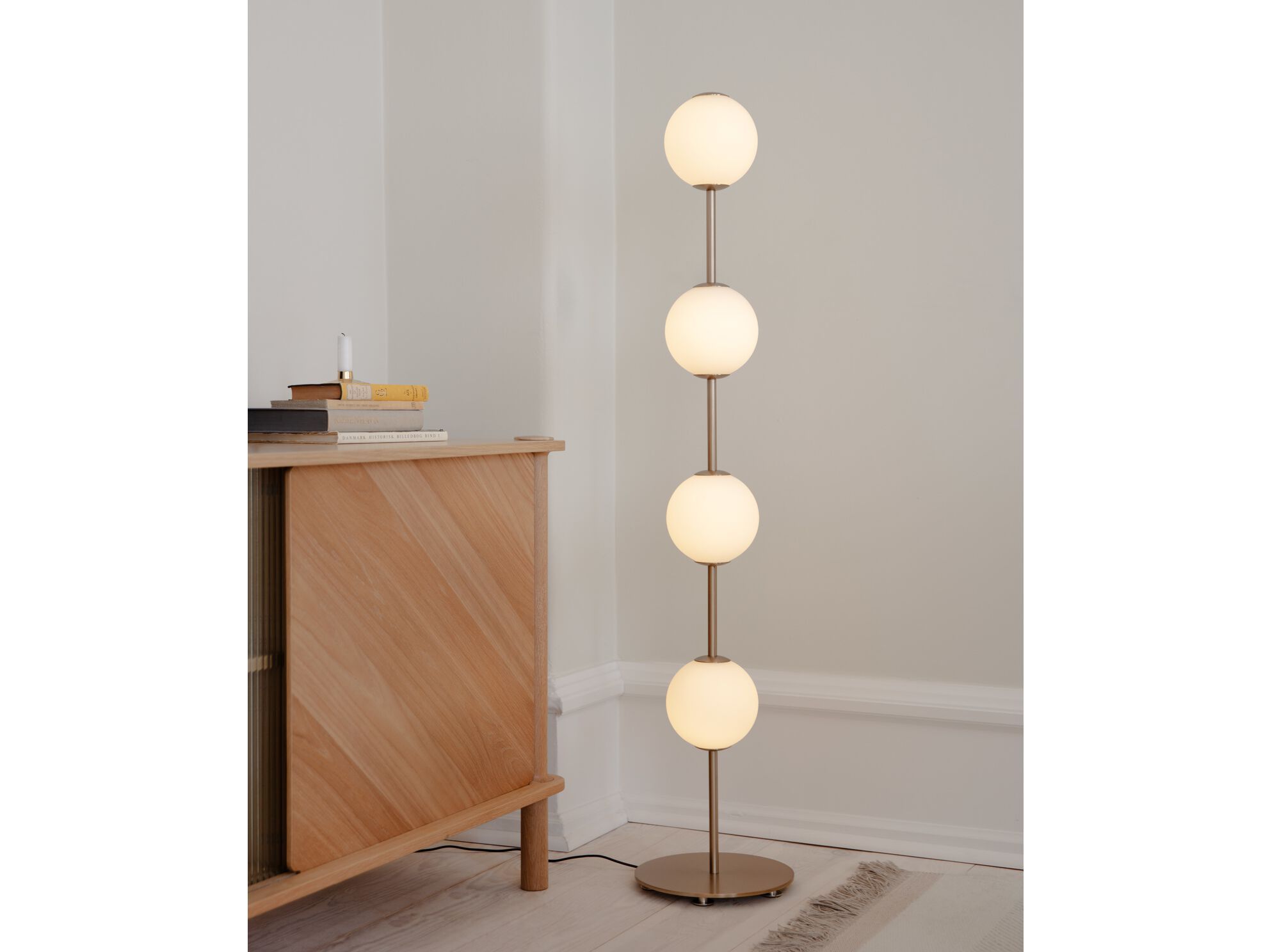 Металлический торшер UMAGE Одри ARCH-00076176